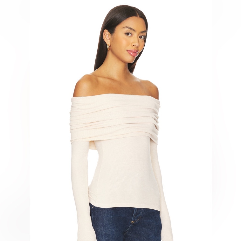 Silk Rib Long Sleeve Off-Shoulder Top. Worn once. Excellent condition.